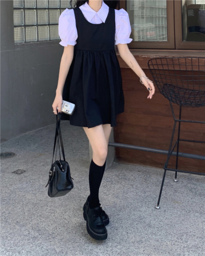 Real price ~ Korean female high school students' bubble sleeve Lapel shirt + aging pleated vest dress
