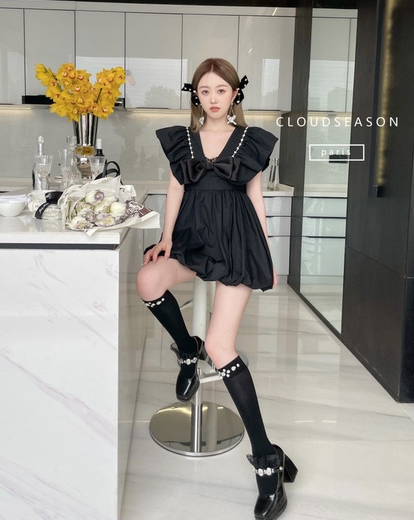 Original price 157.79! [Alala emelia] Hepburn style V-neck Princess Dress (bow can't be removed) l1517# JJ