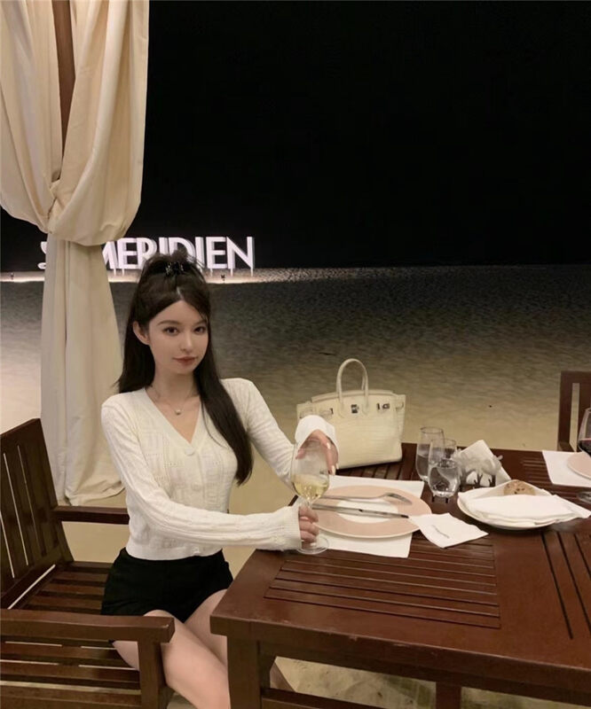 [MS studio] V-neck single breasted simple shirt 9247# PCZ