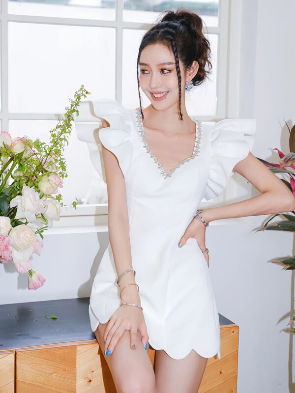 [Alala emelia] niche Design Nail Drill fly sleeve dress l2001a