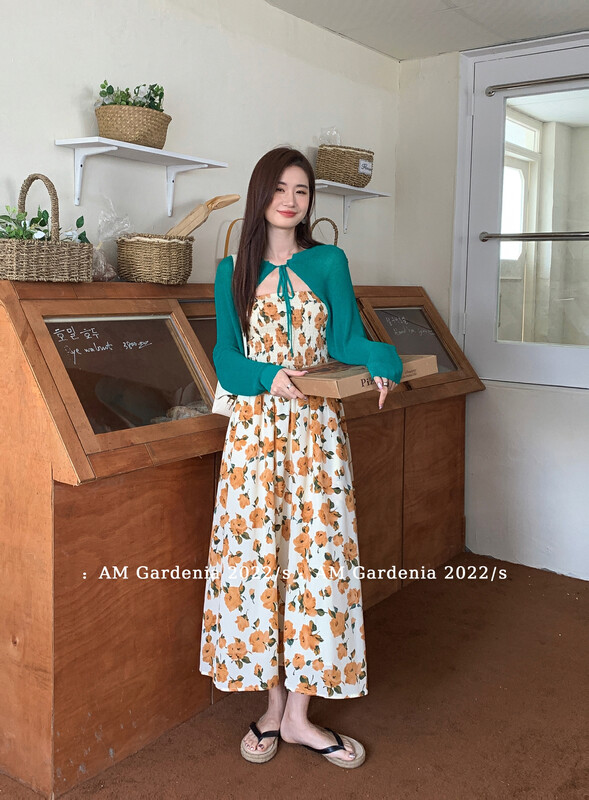 [am Gardenia] Korean version simple knitted cardigan + flower bra dress set 3802 # zxx