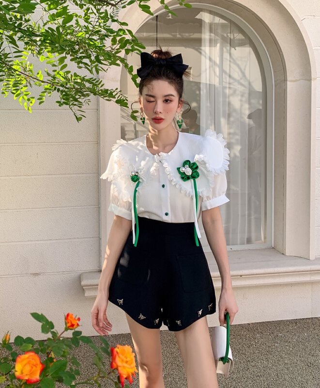 [Alala emelia] metal butterfly decorative high waist casual shorts B1731
