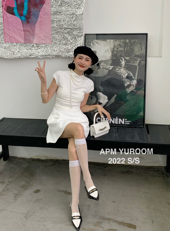 [APM yuroom] Korean version versatile stand collar slim short sleeve T-shirt 22291# LSL