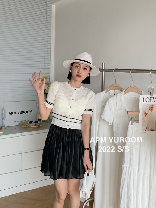 [APM yuroom] temperament striped single breasted sweater 22258 \lsl