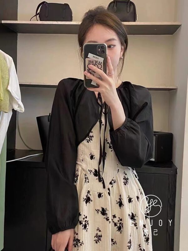 [enjoy · Yueji] Korean retro floral suspender skirt + perspective cardigan two-piece set 9008\pcz