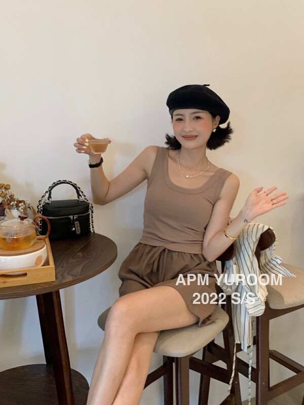 [APM yuroom] Korean version, simple and versatile comfortable vest with bra / sling 8093# LSL