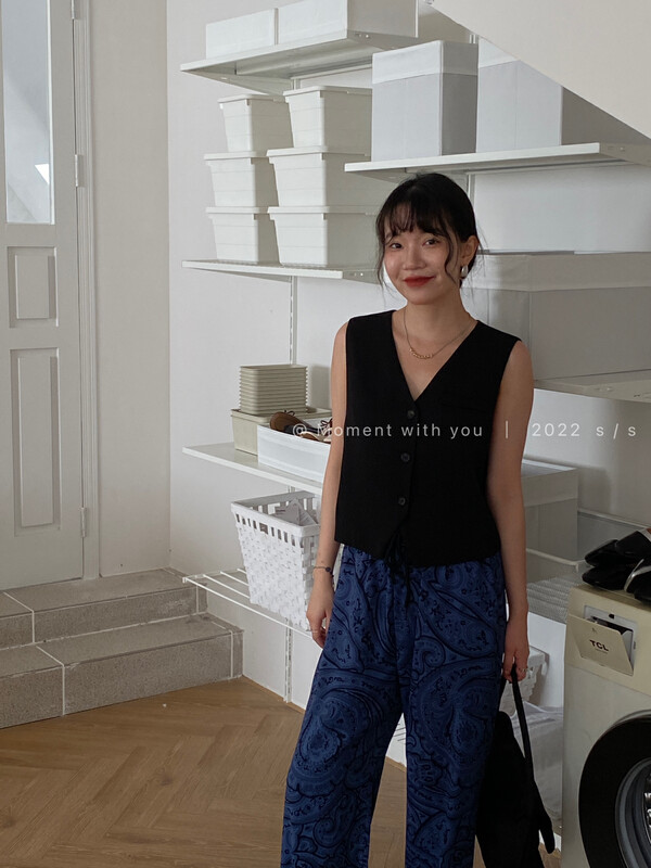 [moment with you] fashionable single breasted simple vest x0121# LSW