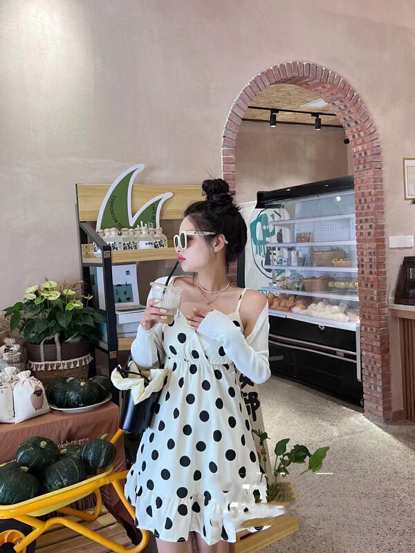[Zoe Zoe] Korean version with sunscreen shirt + Polka Dot suspender dress set m510# zjy