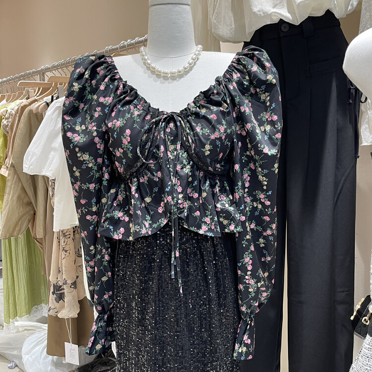 [the fan] off shoulder Floral Lace patchwork blouse 501351 # zxx