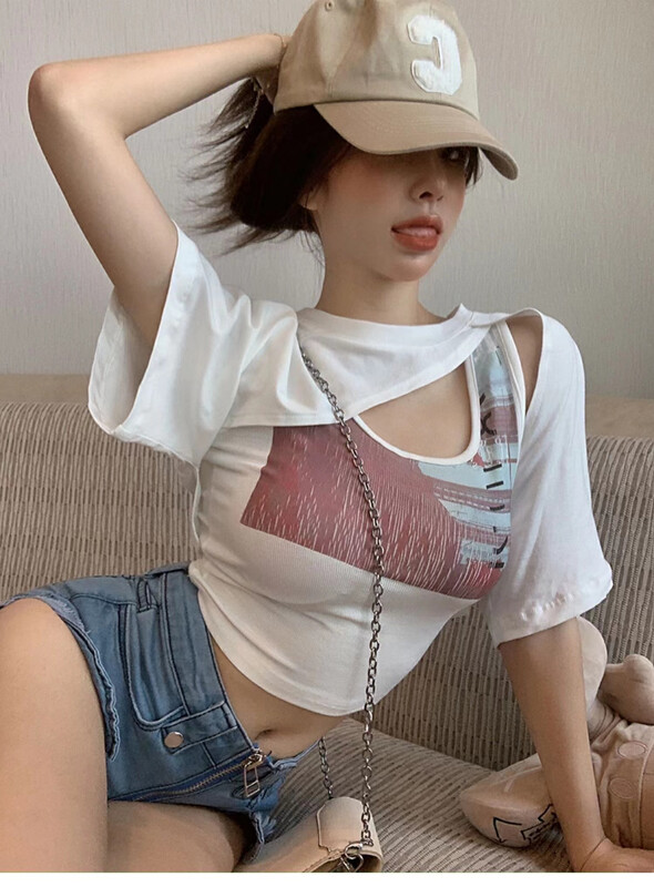 [Fanfan] Korean casual irregular short sleeve T-shirt + Sakura suspender vest set 220 \zxx
