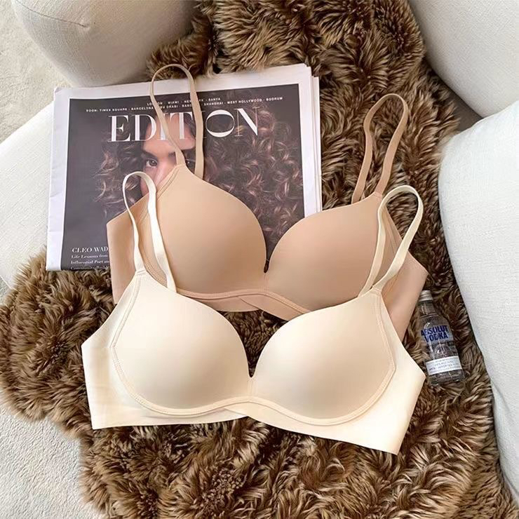 [KD] comfortable, traceless small chest, gathered, rimless bra 1761# hjy