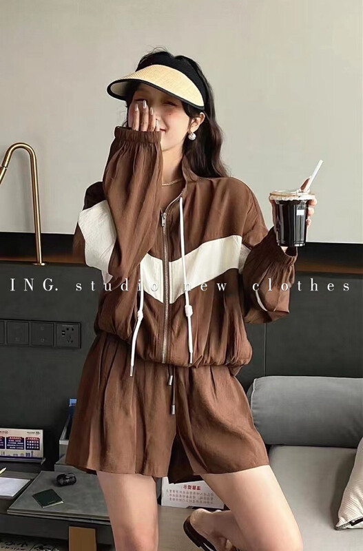 The original price is 98.99! [ing] Korean leisure sports color contrast splicing set long sleeved sunscreen shirt and shorts set 7912