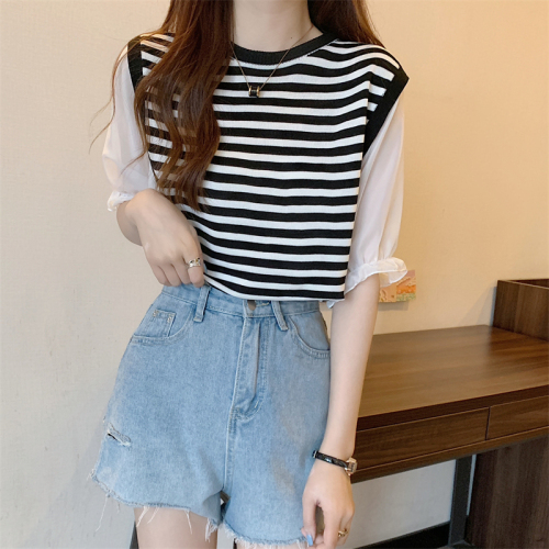 Real shooting, real price, new splicing design, Bubble Sleeve Striped Sweater, loose top, women's Short Sleeve T-Shirt