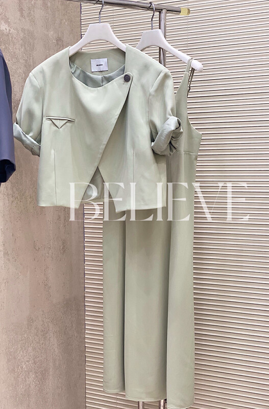 [believe] texture niche design coat + solid color simple suspender skirt set bl8217# JJ