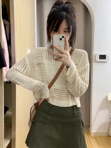 2022 summer new style lazy style round neck hollow hook flower versatile long sleeve with sunscreen