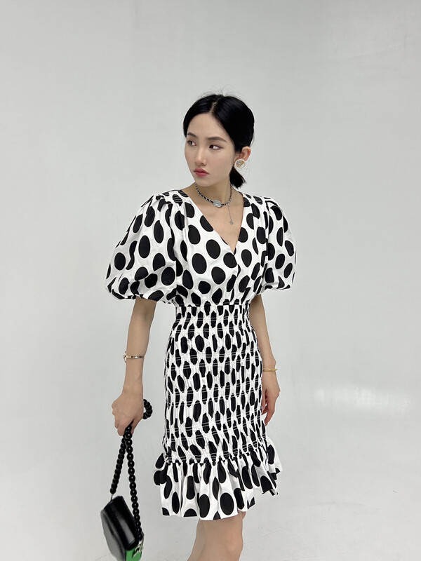 [d.two D2] V-neck wave point waist elastic hip wrap dress 2203303 # zxl
