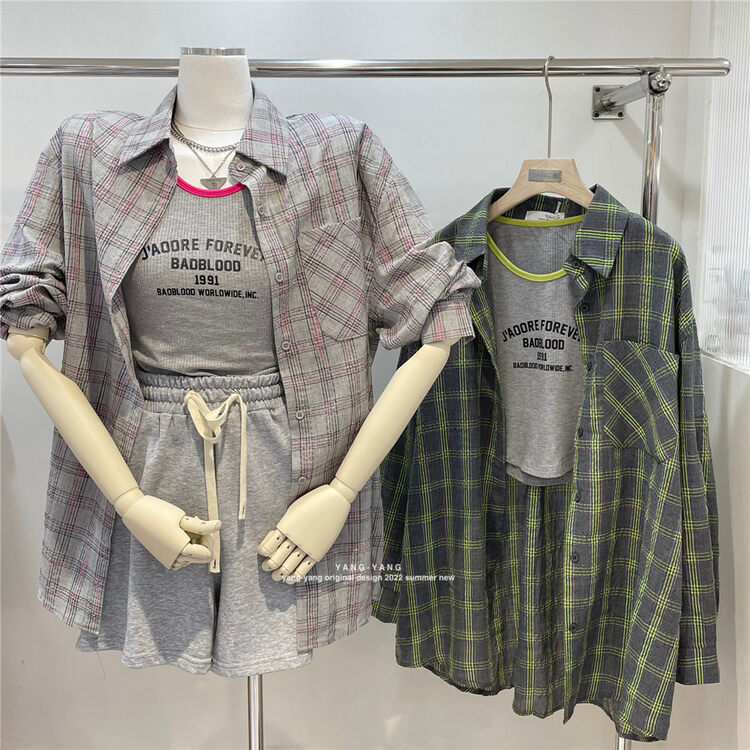 [Yang Yang] Korean checked loose sunscreen shirt + letter vest set inside c6370# CLS