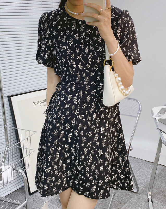 [I-D] Korean slim careful machine waist revealing floral dress 6155 \ll