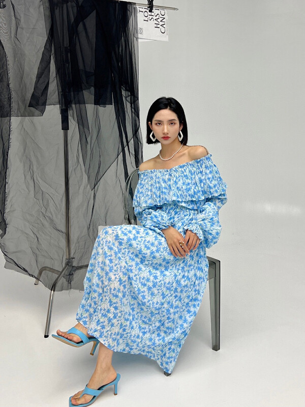 Original price 164.56! [d.two D2] Korean floral Ruffle waist dress 2103300 × zxl