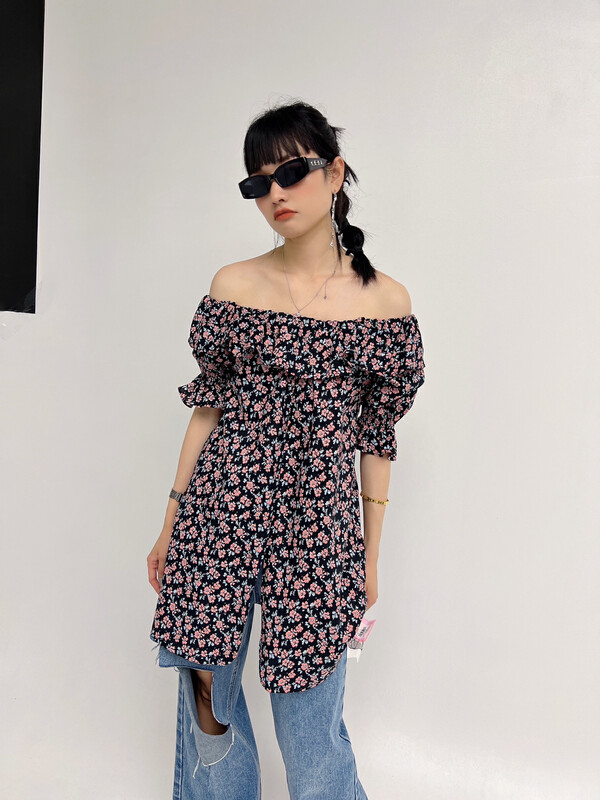 [d.two D2] French retro one shoulder floral Ruffle slit shirt 2221325 \zxl