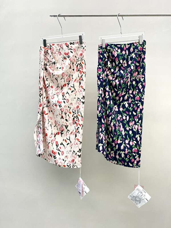 [d.two D2] floral Hip Wrap style slim skirt 2229289 \zxl