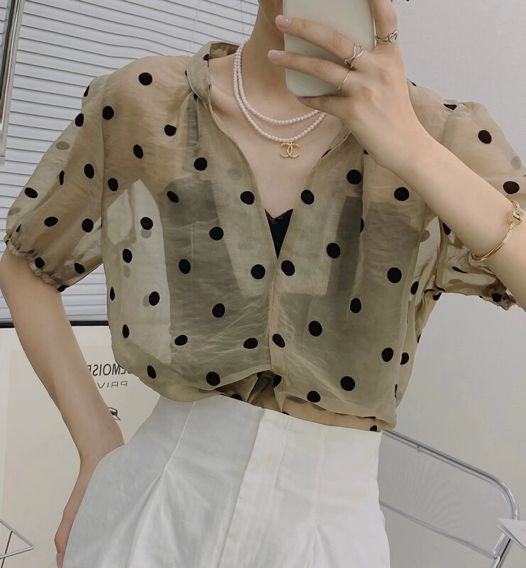 The original price is 43.99! [I-D] Korean style Polka Dot fashion shirt 6130# L