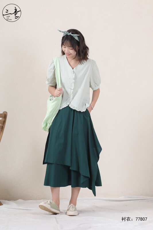 [original of three plain clothes] Vintage literature and art fan shunv V-neck shirt 77807