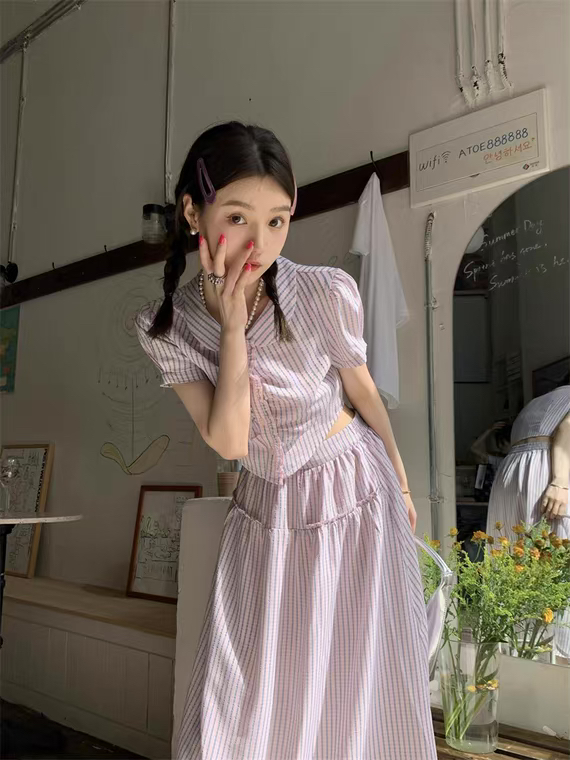 [dolly] summer small fresh Plaid short sleeved top + elastic waist skirt set 3223 \pcz