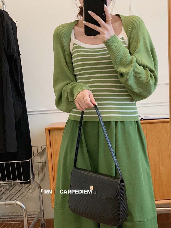 [RN] Korean shawl with thin long sleeve top + striped knitted sling set 81363 \ll