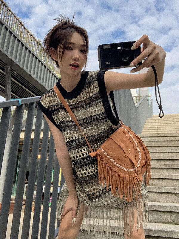 [dolly] French premium cut out striped sleeveless vest 6612# PCZ