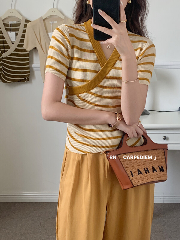 [R n] Korean version V-neck pleated cross temperament sweet sweater 81609# ll