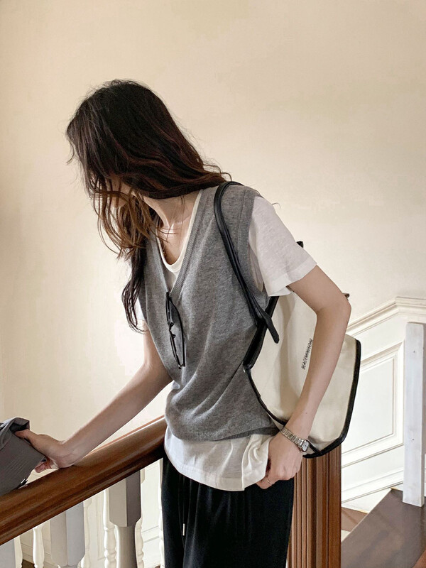 [secondtime] solid V-neck vest (15% wool) 3282 × XJ