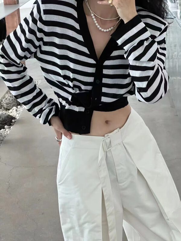 [cauliflower home] V-neck single breasted fashion shoulder pad knitted cardigan 270# ll