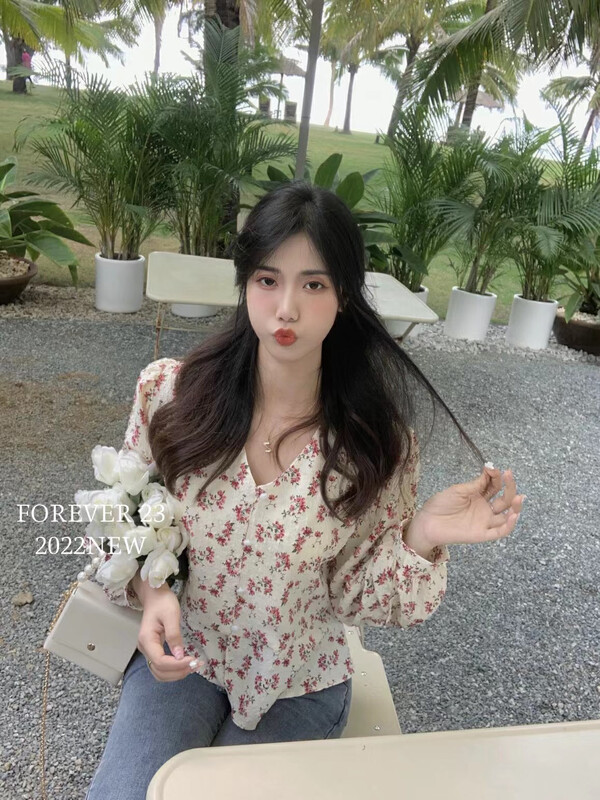 New year in early spring! [forever23] sweet and versatile little shirt with broken flowers 697# hjy