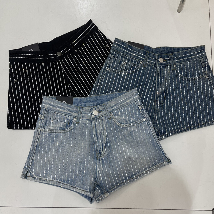 [good] Korean version hot diamond craft denim shorts 7909\jj