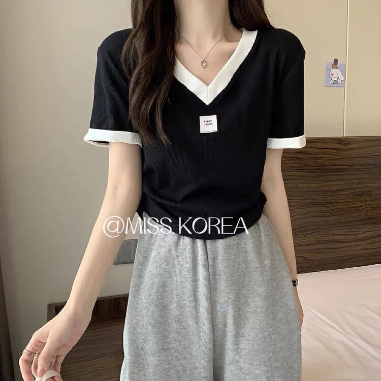 [Miss Korea] casual V-neck color blocked short sleeve T-shirt 339835; HBx