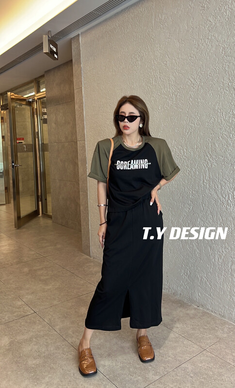 [T.Y tangyuanjia] Korean color blocking printing short sleeve + slim comfortable skirt set 2129# ozq