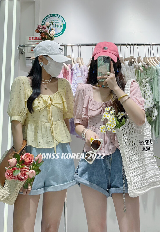 [Miss Korea] Korean style Polka Dot square neck bubble sleeve shirt 6759# HBx