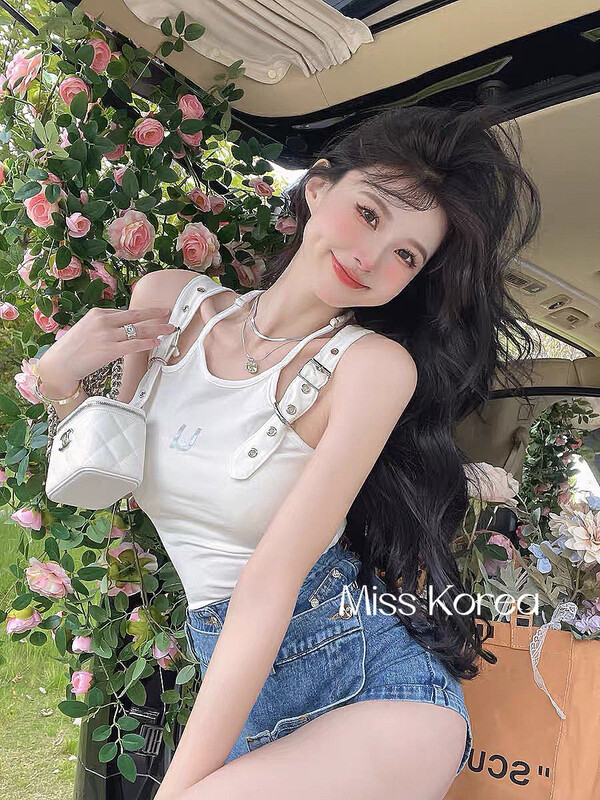 [Miss Korea] simple alphabet Spice Girl slim fitting short vest / suspender 3270# HBx