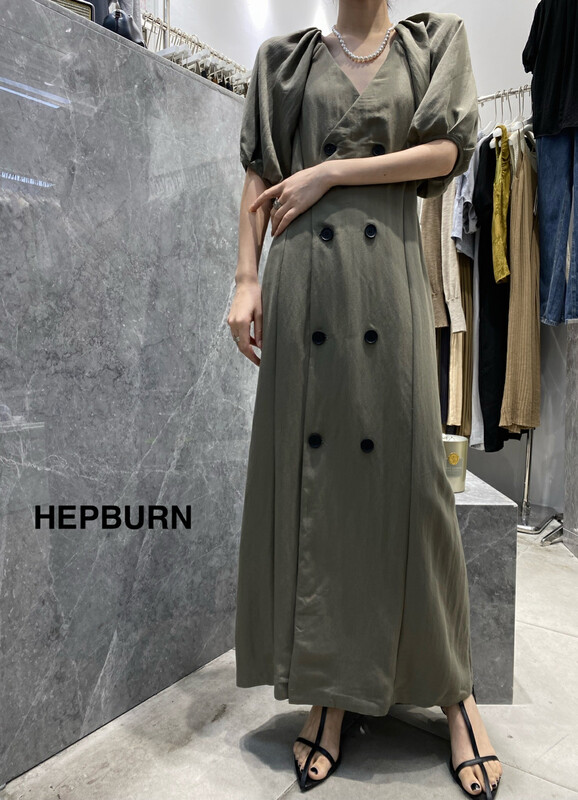 [Hepburn Hepburn] Korean version big brand temperament V-neck double row button one-piece design dress ys1-3933# Fhx
