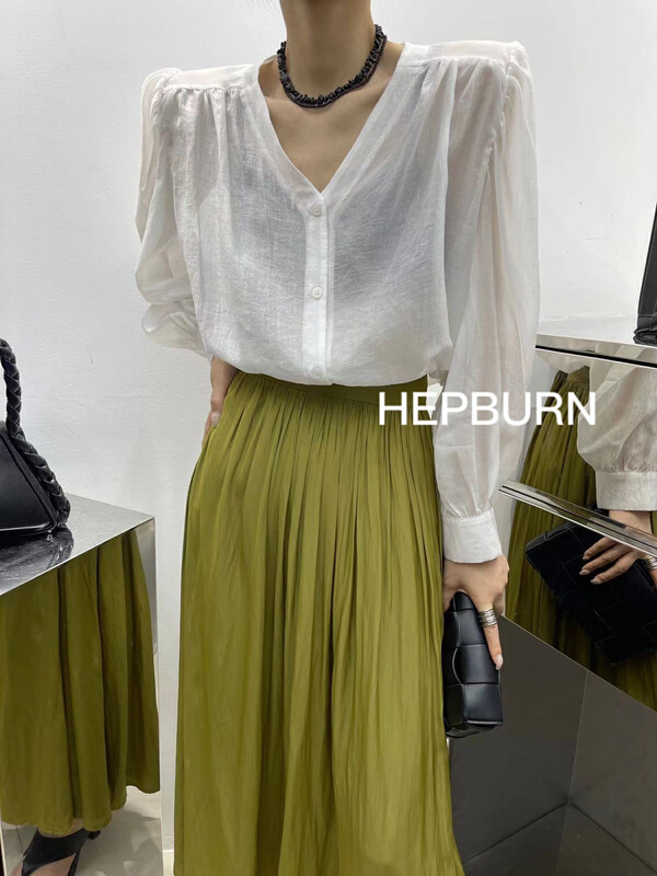 [Hepburn Hepburn] big brand simple Tencel V-neck shirt 3955# Fhx