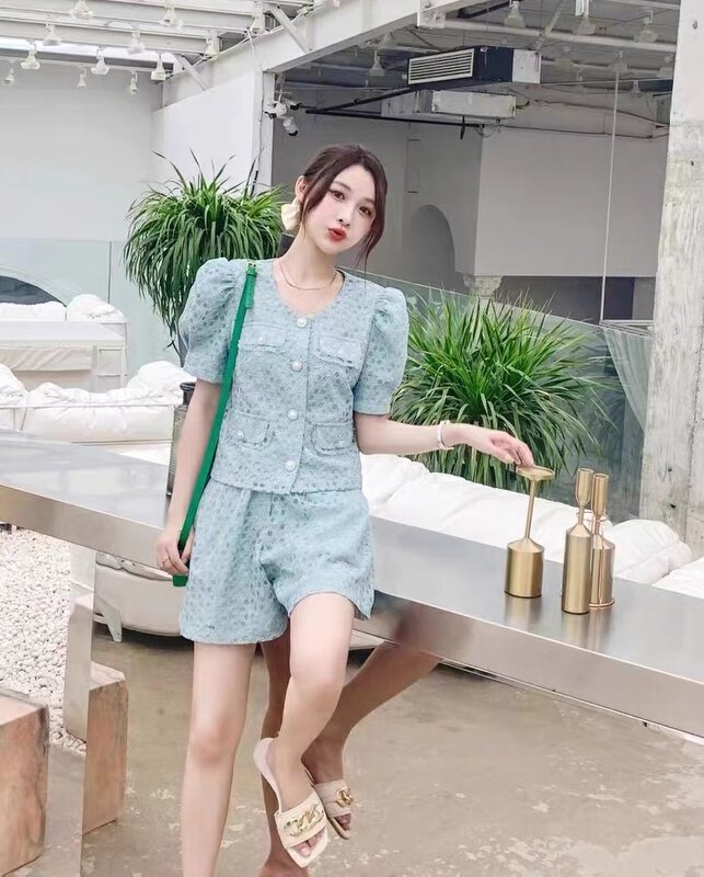 [come and see] European salt fried Street Xia Yujie small fragrant wind round neck shirt + foreign style bud suit (only suits) 1310# JJ