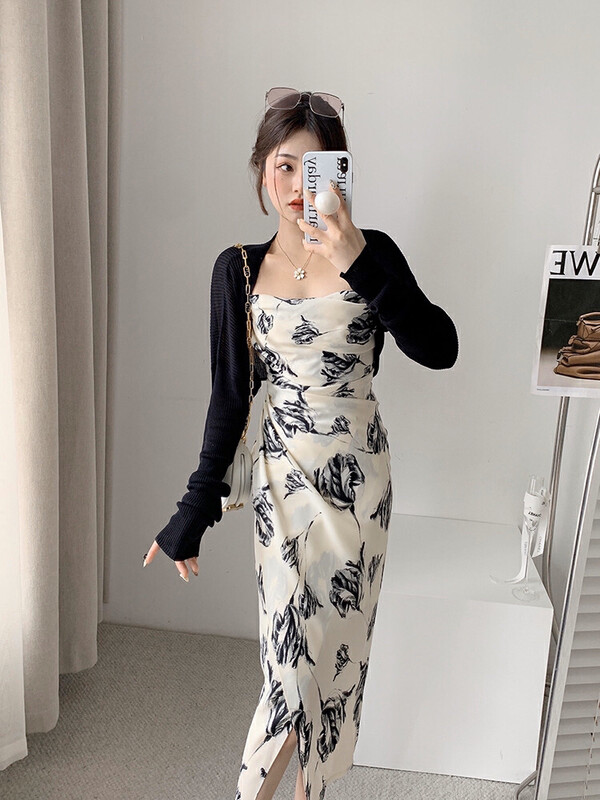 [come and see] black rose suspender waist tight satin dress 1410# JJ