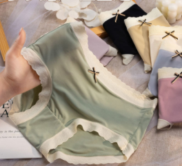 Ice silk traceless underwear women's middle waist antibacterial crotch thin summer lace girl breathable student Japanese pants head woman