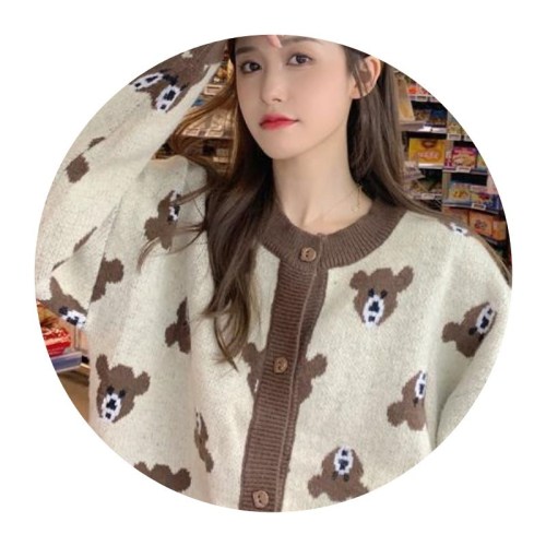 Autumn and winter new cardigan sweater women 2022 foreign style Baita sweater bear sweater coat small man wear out fashionable