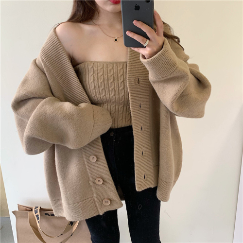 Large sweater 2022 autumn and winter new Hong Kong style net red versatile bra knitted cardigan top fashion two-piece set women