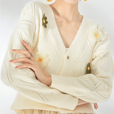  autumn winter V-Neck Sweater women's three-dimensional handmade flower short cardigan sweater jacket thin Fashion Top