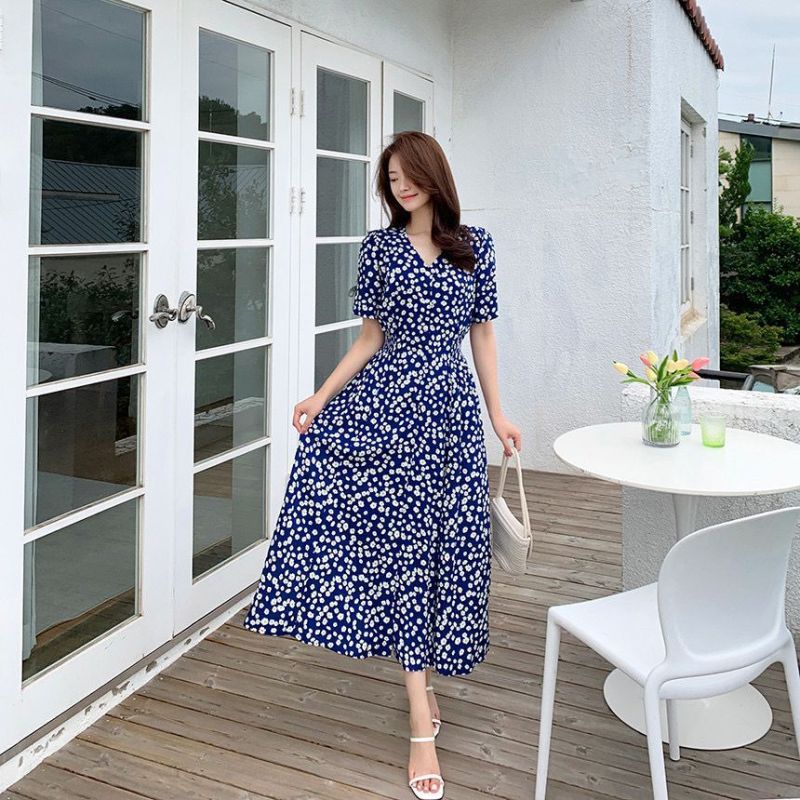 Korean chic summer new French retro V-neck puff sleeve dress women's mid-length thin floral skirt