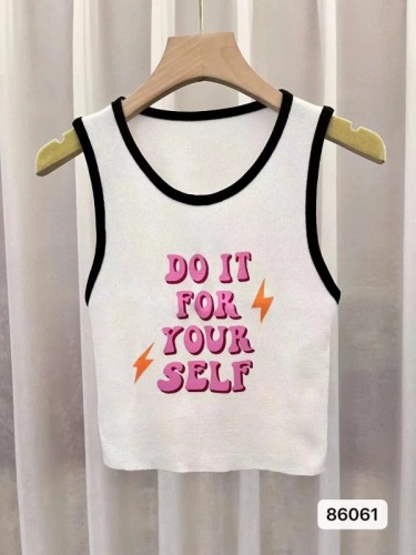 Letter printed sweet and spicy vest for women with summer design sense inside, and the minority wears a short suspender sleeveless Spice Girl top outside
