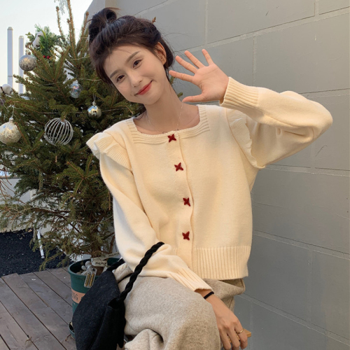 Autumn and winter new gentle style short Sweater Jacket Women's sweet design sense thin student foreign style knitted cardigan women